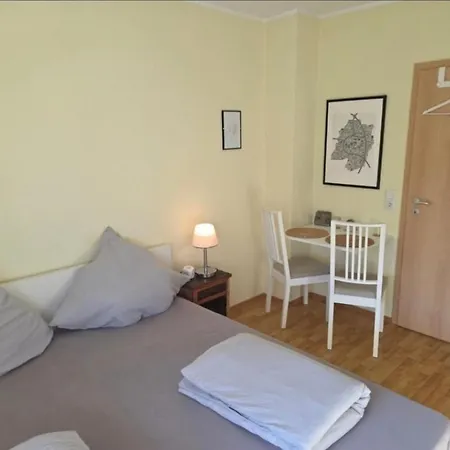 Apartment Park Und - Im Gruenen - 4-zimmer - Bis Zu 9 Gaeste *