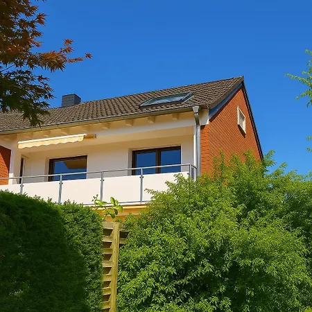 Apartment Park Und - Im Gruenen - 4-zimmer - Bis Zu 9 Gaeste Bad Zwischenahn