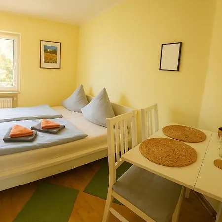 Apartment Park Und - Im Gruenen - 4-zimmer - Bis Zu 9 Gaeste *